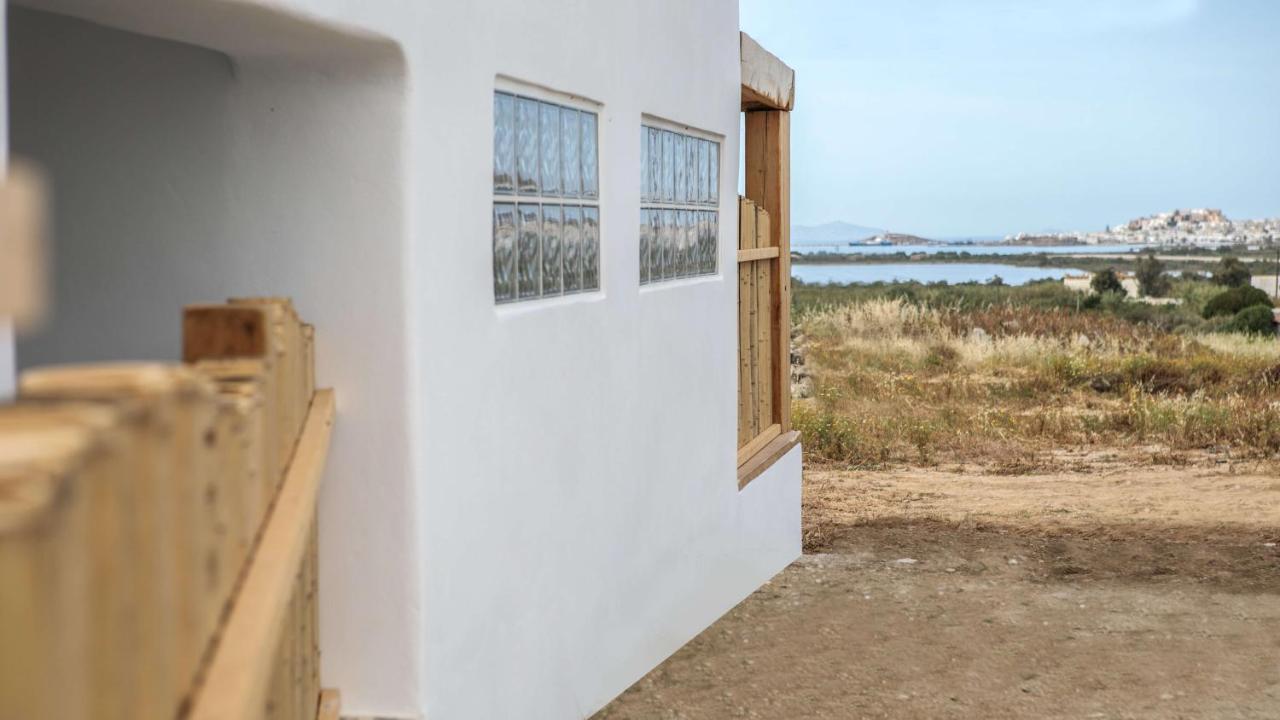 Sunday Luxury Suites Agia Anna  エクステリア 写真