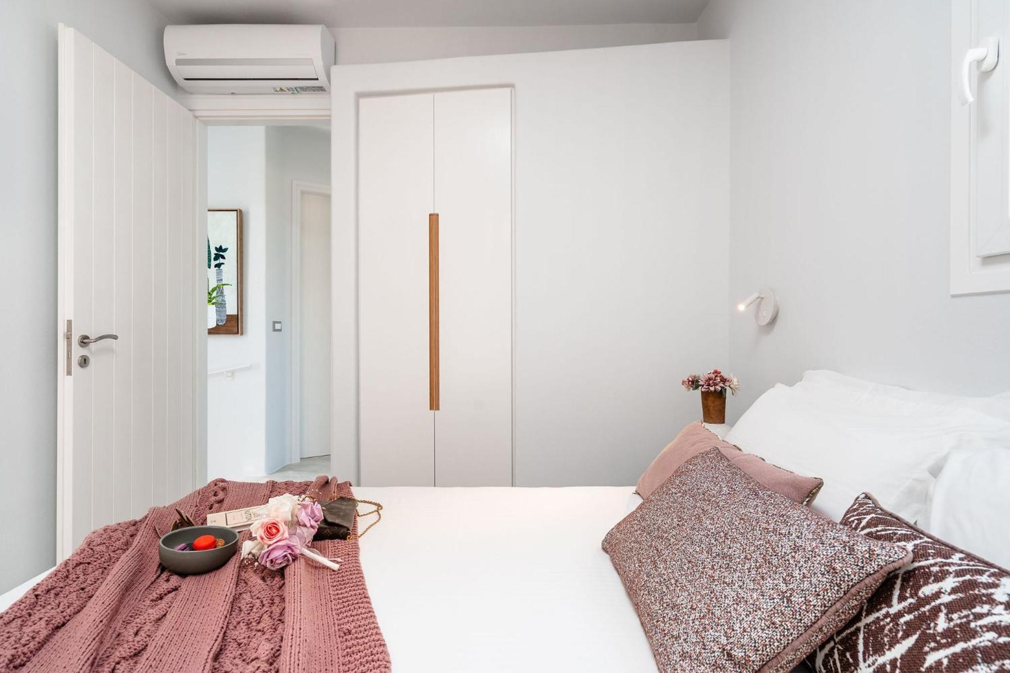 Sunday Luxury Suites Agia Anna  エクステリア 写真