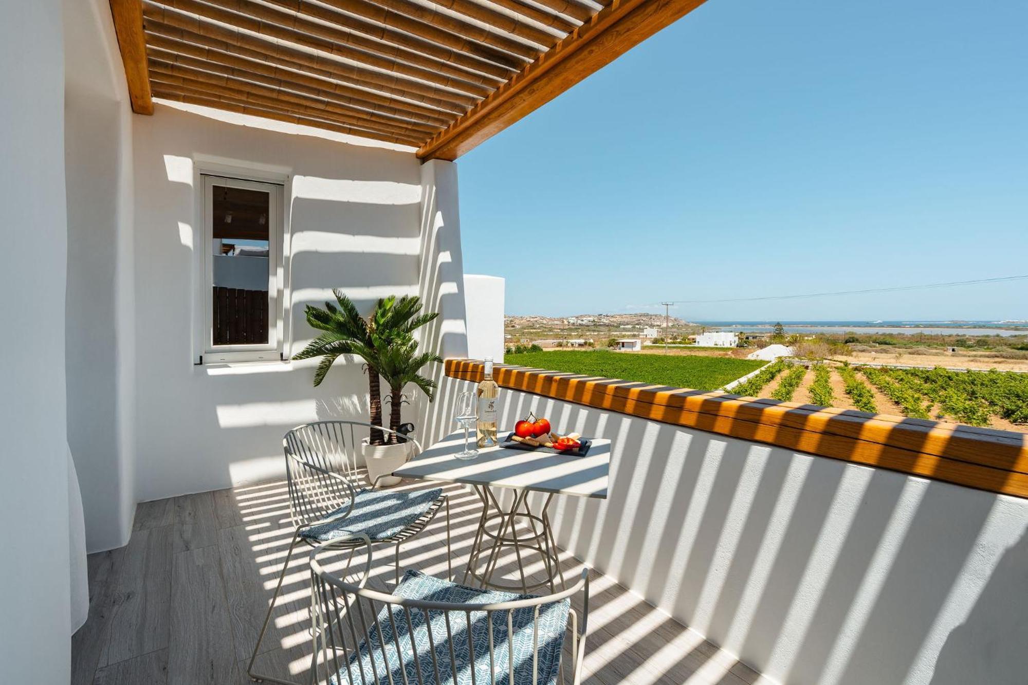 Sunday Luxury Suites Agia Anna  エクステリア 写真