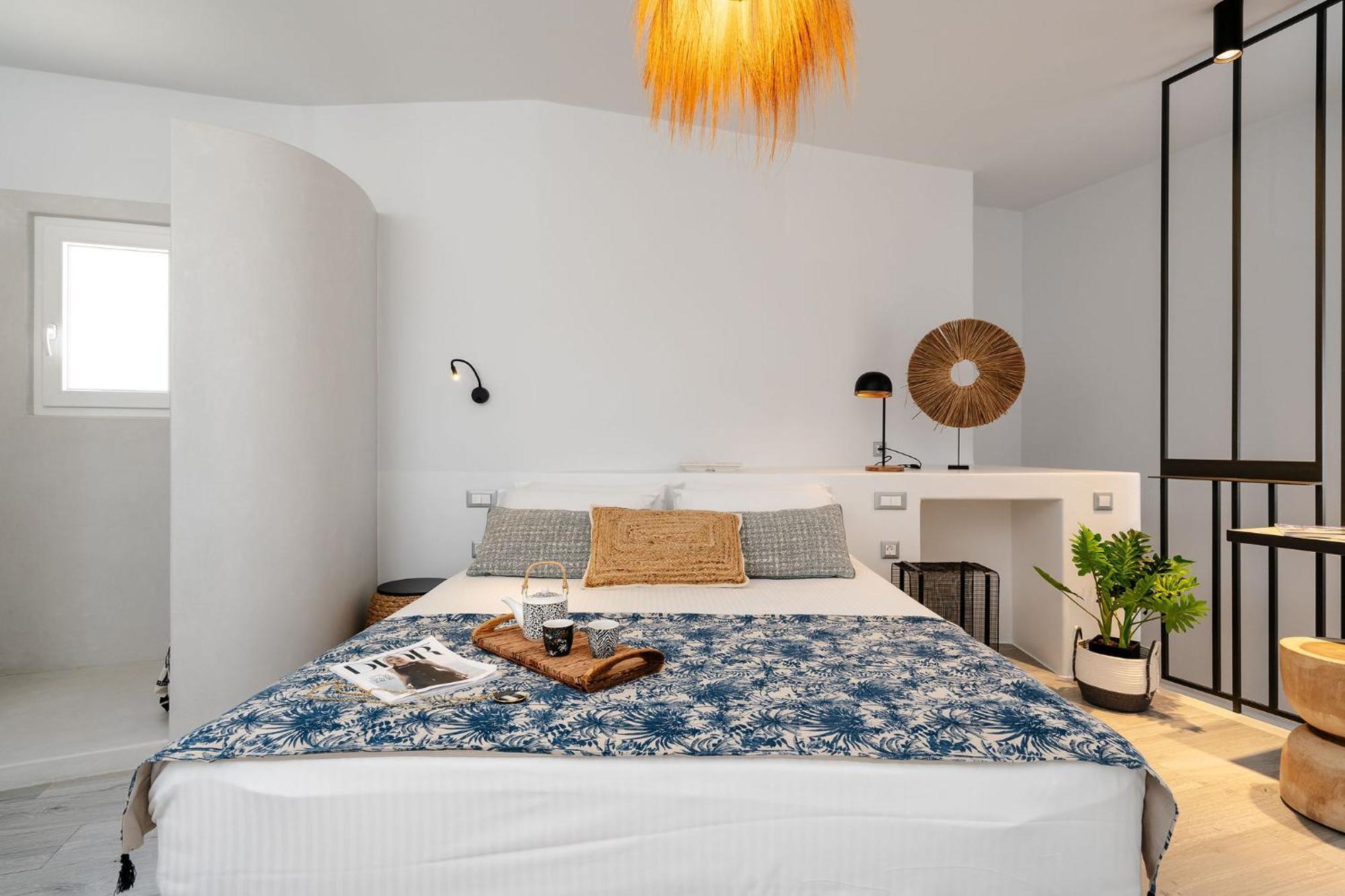 Sunday Luxury Suites Agia Anna  エクステリア 写真